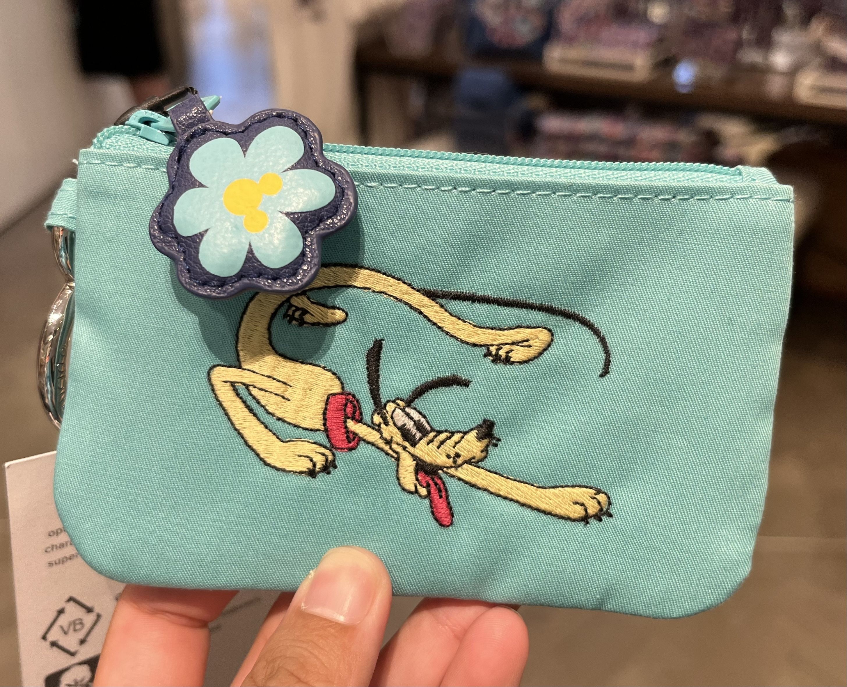 Vera Bradley】ミッキー&フレンズ IDケース ☆ ミニ財布 - anygenes.com Vera Bradley】ミッキー&フレンズ IDケース ☆ ミニ財布 - anygenes.com