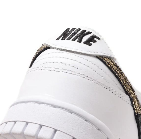 【残りわずか】NIKE W DUNK LOW SE WHITE 送関込 残りわずか】NIKE W DUNK LOW SE WHITE 送関込 (Nike/スニーカー