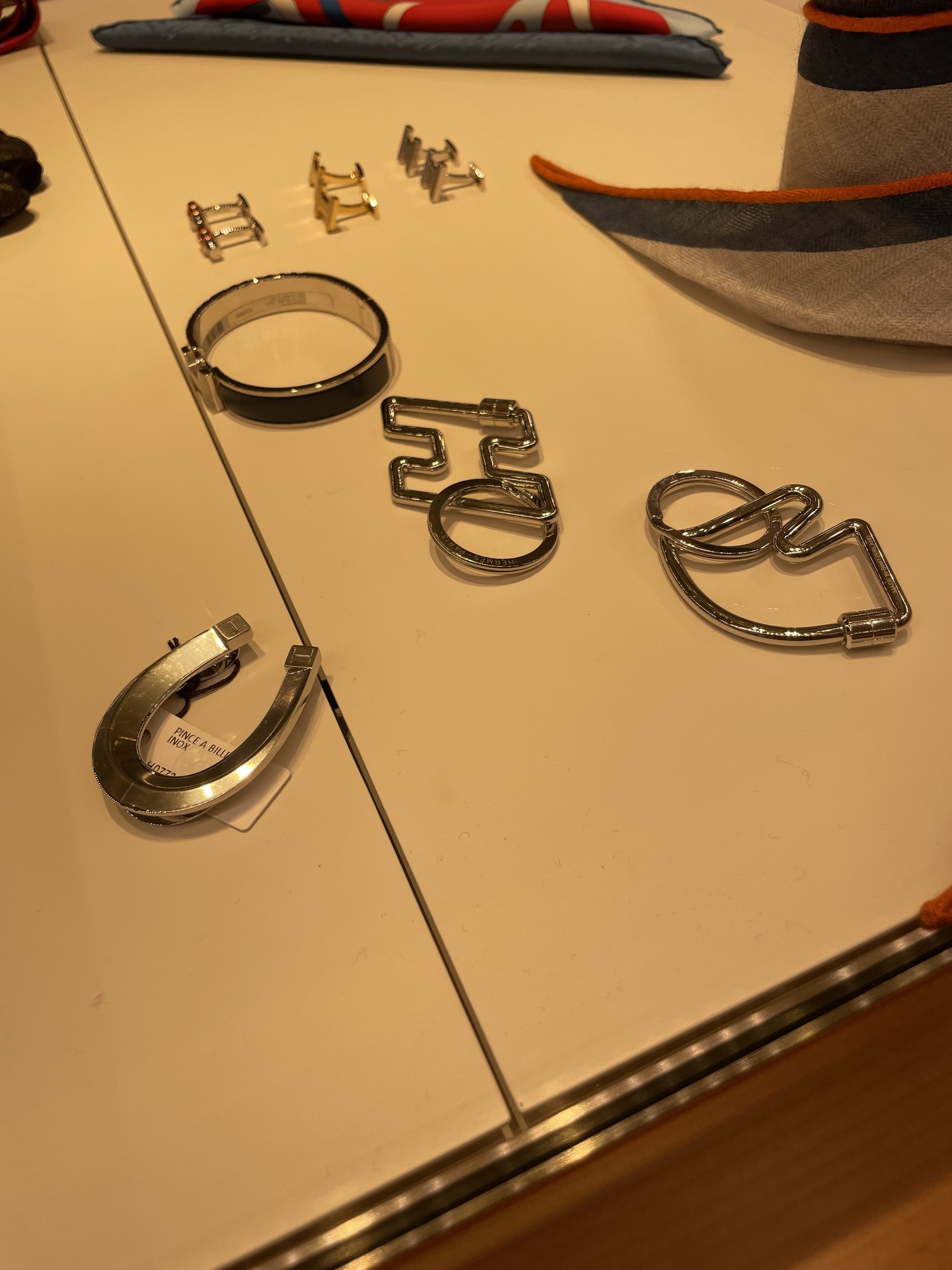 【日本未入荷】HermesエルメスマネークリップLuck bill clip 日本未入荷】HermesエルメスマネークリップLuck bill clip