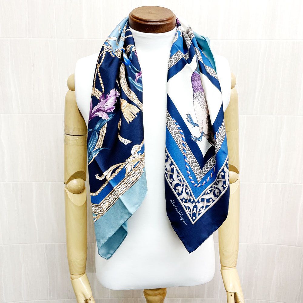 Salvatore Ferragamo シルク100% スカーフ 花、鳥 (Salvatore ...