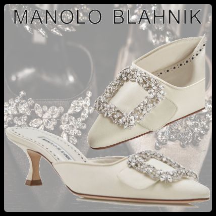 【MANOLO BLAHNIK】MAYSALE BRIDAL クレープ デ シン ミュール MAYSALE BRIDAL | Cream Crepe de Chine Jewel Buckle Mules