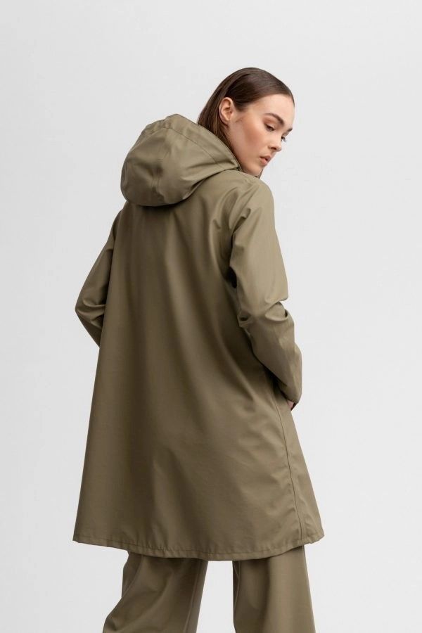 Stutterheim Mosebackeジップアロエ LW レインコート