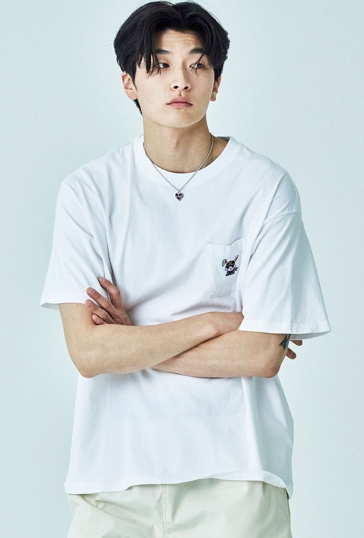 ★韓国の人気★【Beyond Closet】★YARD LOGO POCKET T-SHIR.T★ ☆韓国の人気☆【Beyond Closet】☆YARD LOGO POCKET T-SHIR.T