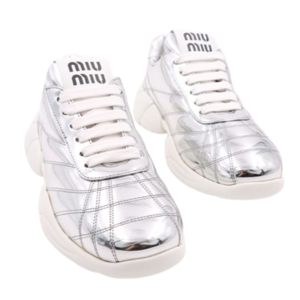 miumiu 靴 スニーカー シルバー 厚底 限定 セール ロゴ ビジュー
