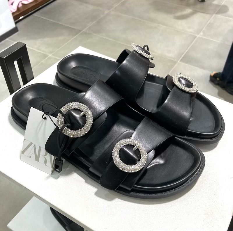 ☆ZARA☆ラインストーン フラット スライドサンダル☆すぐ届く☆ (ZARA 新品お値下げ ラインストーンバックルフラットスライドサンダル 35 ザラ ZARA サンダル