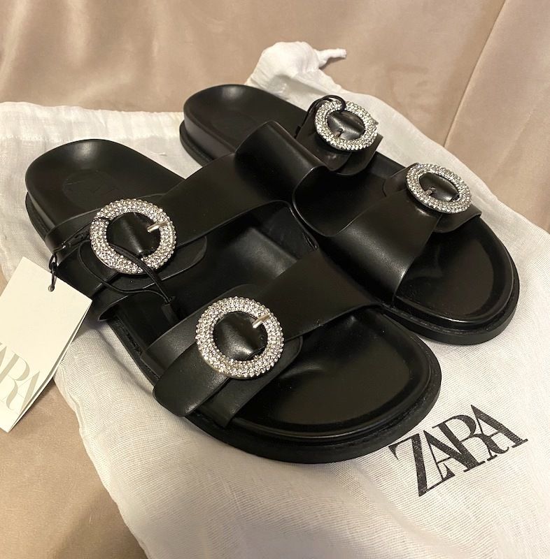 ☆ZARA☆ラインストーン フラット スライドサンダル☆すぐ届く☆ (ZARA 新品お値下げ ラインストーンバックルフラットスライドサンダル 35 ザラ ZARA サンダル