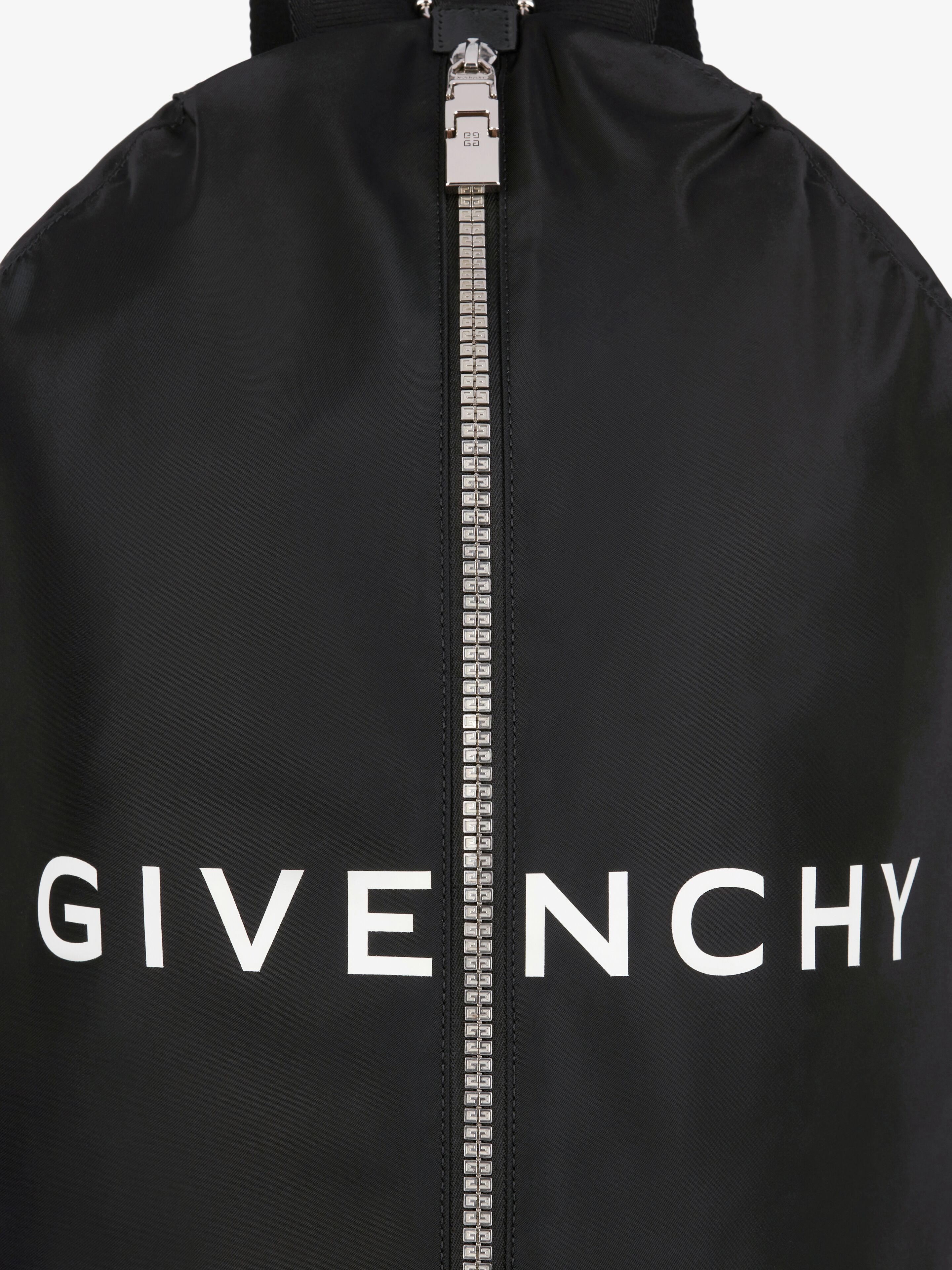 Givenchy ナイロン Gジップ付き モジュール式バックパック 22AW最新