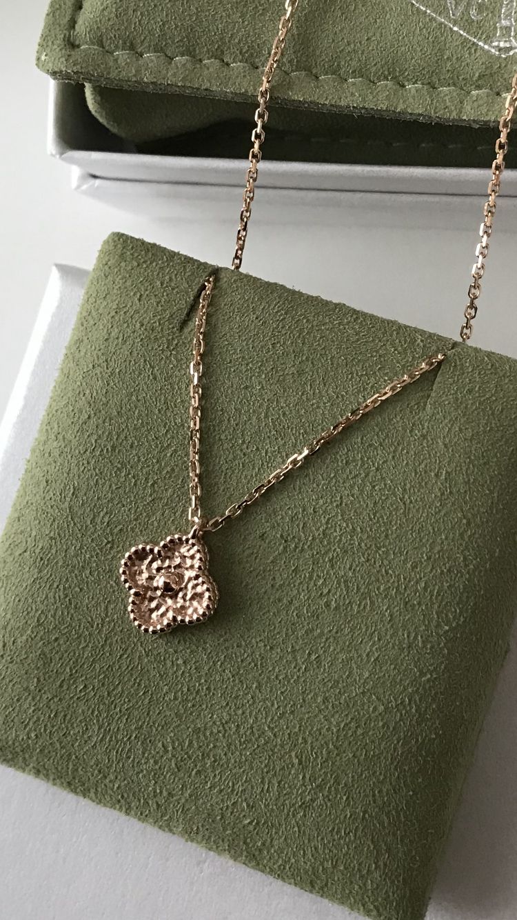 ☆すぐ届く☆ヴァンクリーフ スウィート アルハンブラペンダント VanCleef&Arpels スウィートアルハンブラ ペンダント☆すぐ届く