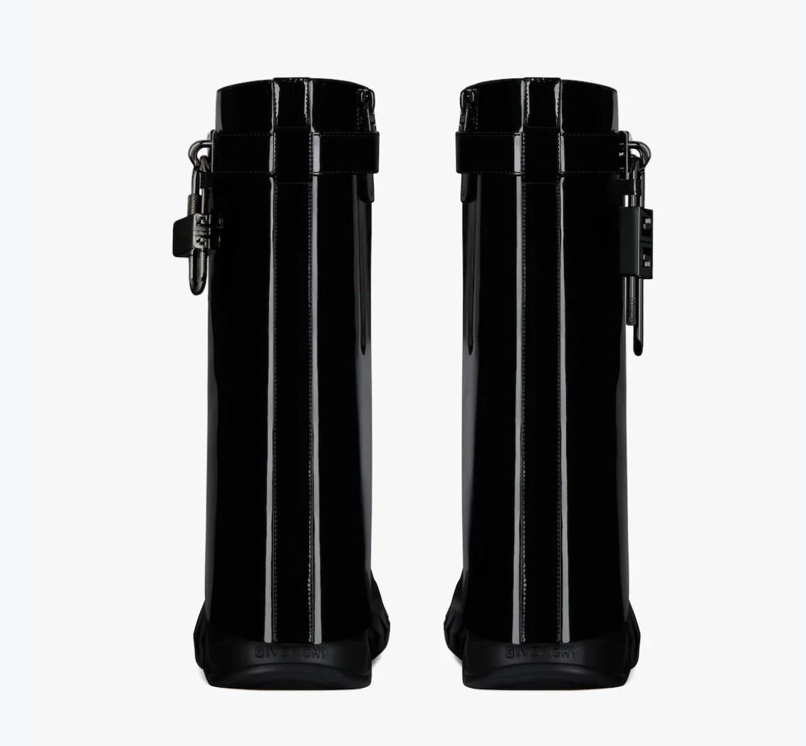 GIVENCHY】シャークロック バイカーレザー アンクルブーツ