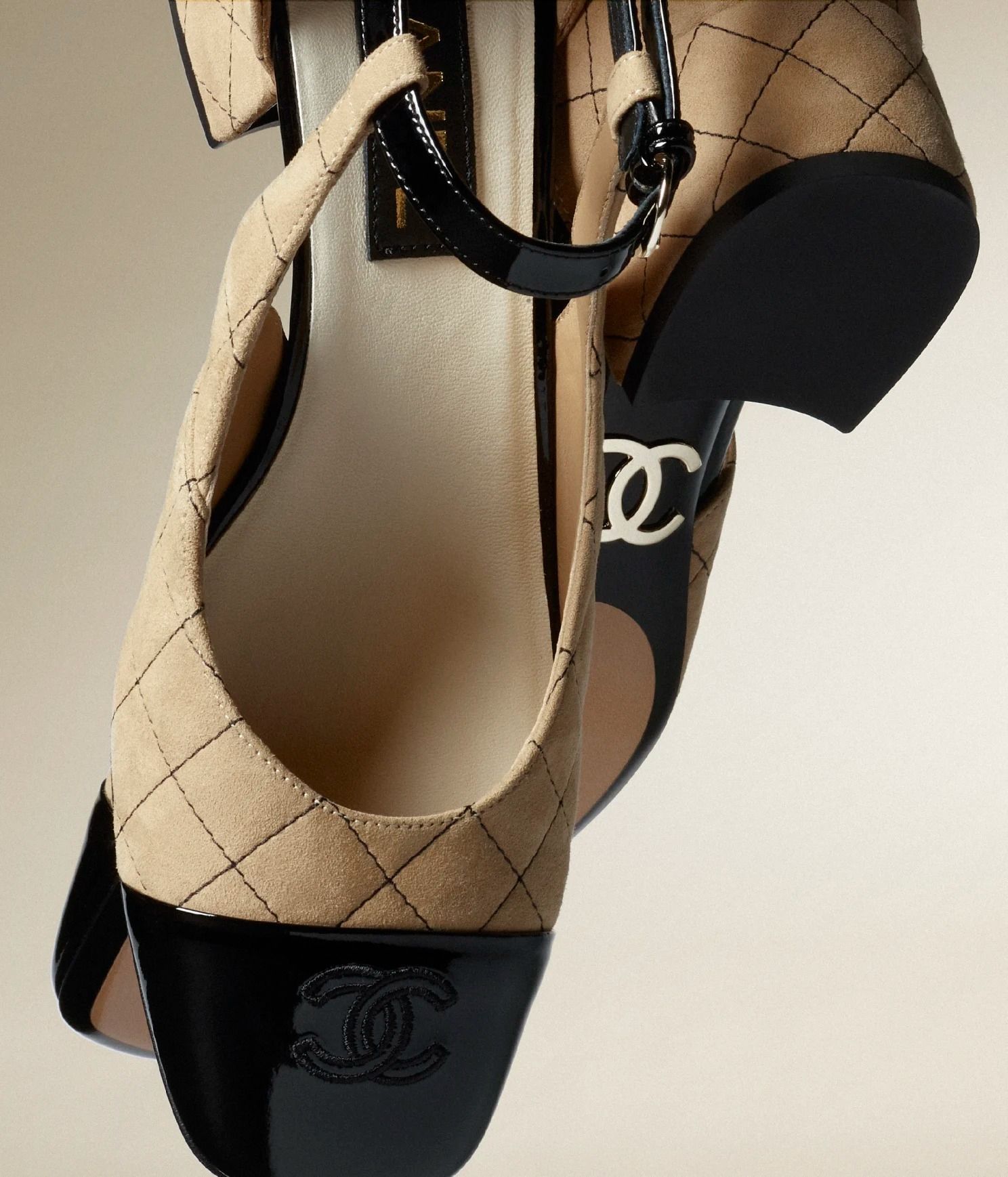 レビューで送料無料】 美品 CHANEL パールつきパンプス 小紫COLOR