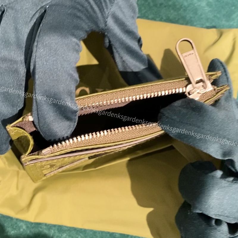日本限定!GUCCI☆Gucci Off The Grid カードケース☆すぐ届く ...