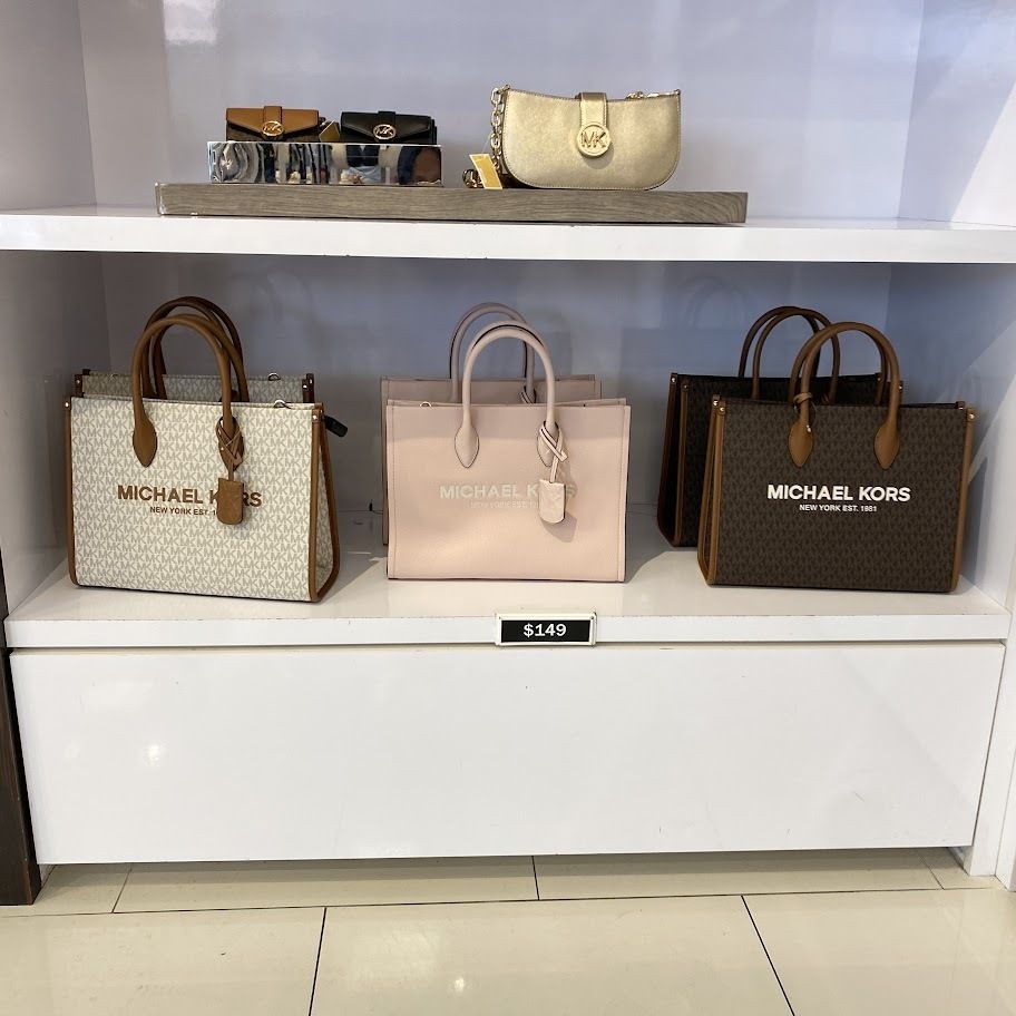 大人気☆Michael Kors☆MIRELLA MD EW TOTE☆A4サイズ可☆ (Michael