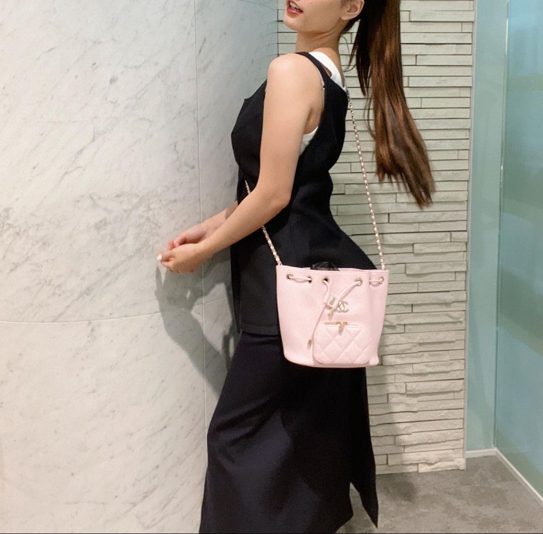 谷まりあさん愛用》CHANEL ミニ バケット ショルダーバッグ (CHANEL