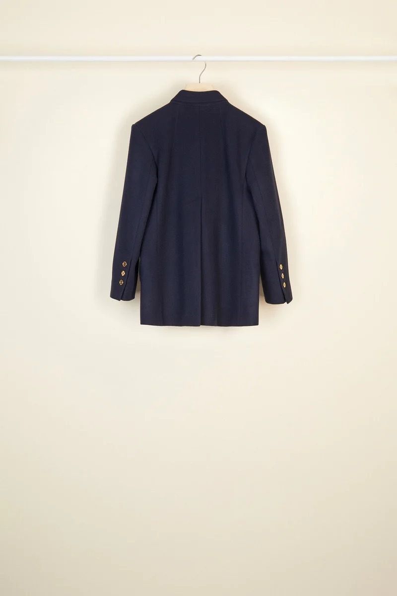 ◆雑誌掲載・関税込◆PATOU ウール ダブルブレスト ジャケット Patou | テクニカルウールツイル製ノーカラーダブルブレスト