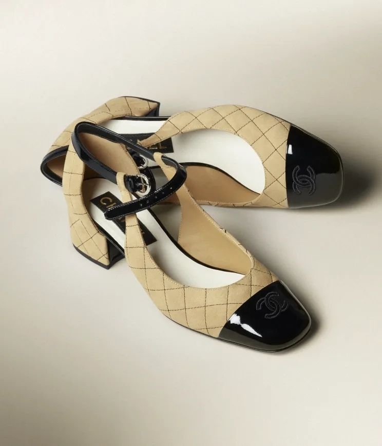 ☆VIP☆直営店【CHANEL】MARY JANES キルティング Beige & Black ...