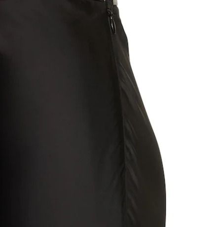 JACQUEMUS LA JUPE NOTTE ストレッチサテン スカート ブラック JACQUEMUS LA JUPE NOTTE ストレッチサテン スカート ブラック