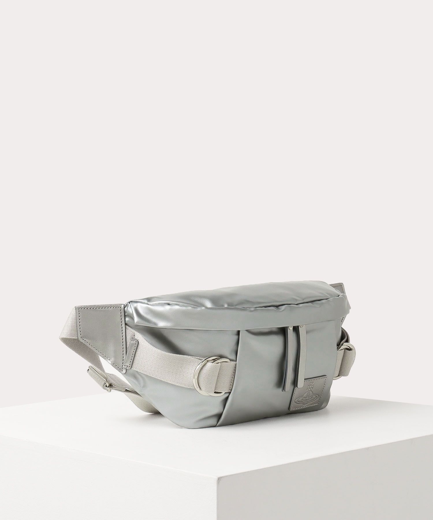 超可爱 Vivienne ボディバッグ Westwood☆メタリックユーティリティ バッグ