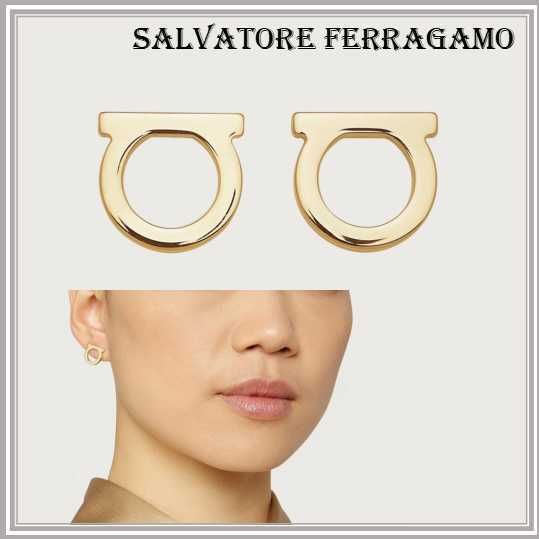 Ferragamo フェラガモ ガンチーニ ピアス【美品】 ガンチーニ クリスタルピアス(L) - ウィメンズ | Ferragamo