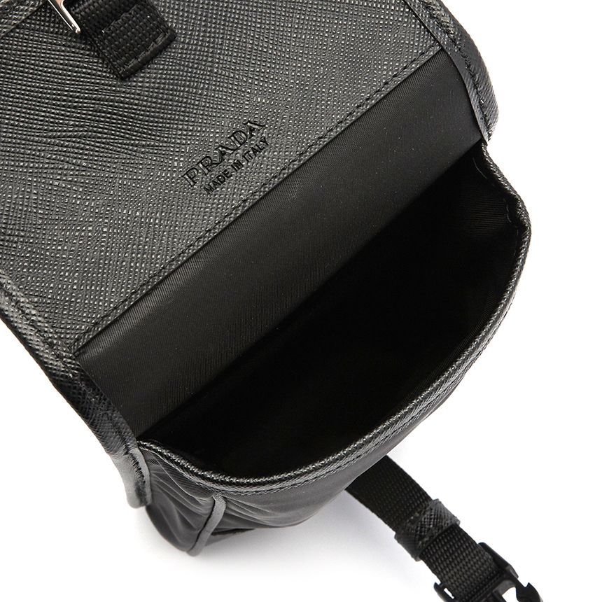 PRADA Re Nylon+Saffiano 三角ロゴ ストラップ付 スマホケース (PRADA PRADA Re Nylon+Saffiano 三角ロゴ ストラップ付 スマホケース (PRADA