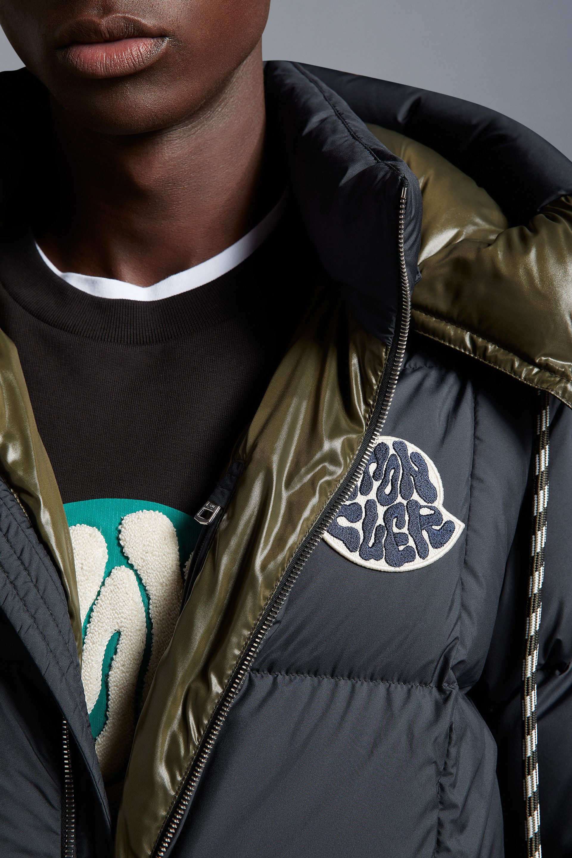 MONCLER2022/23秋冬新作 フード付きダウンジャケット MARIVELES