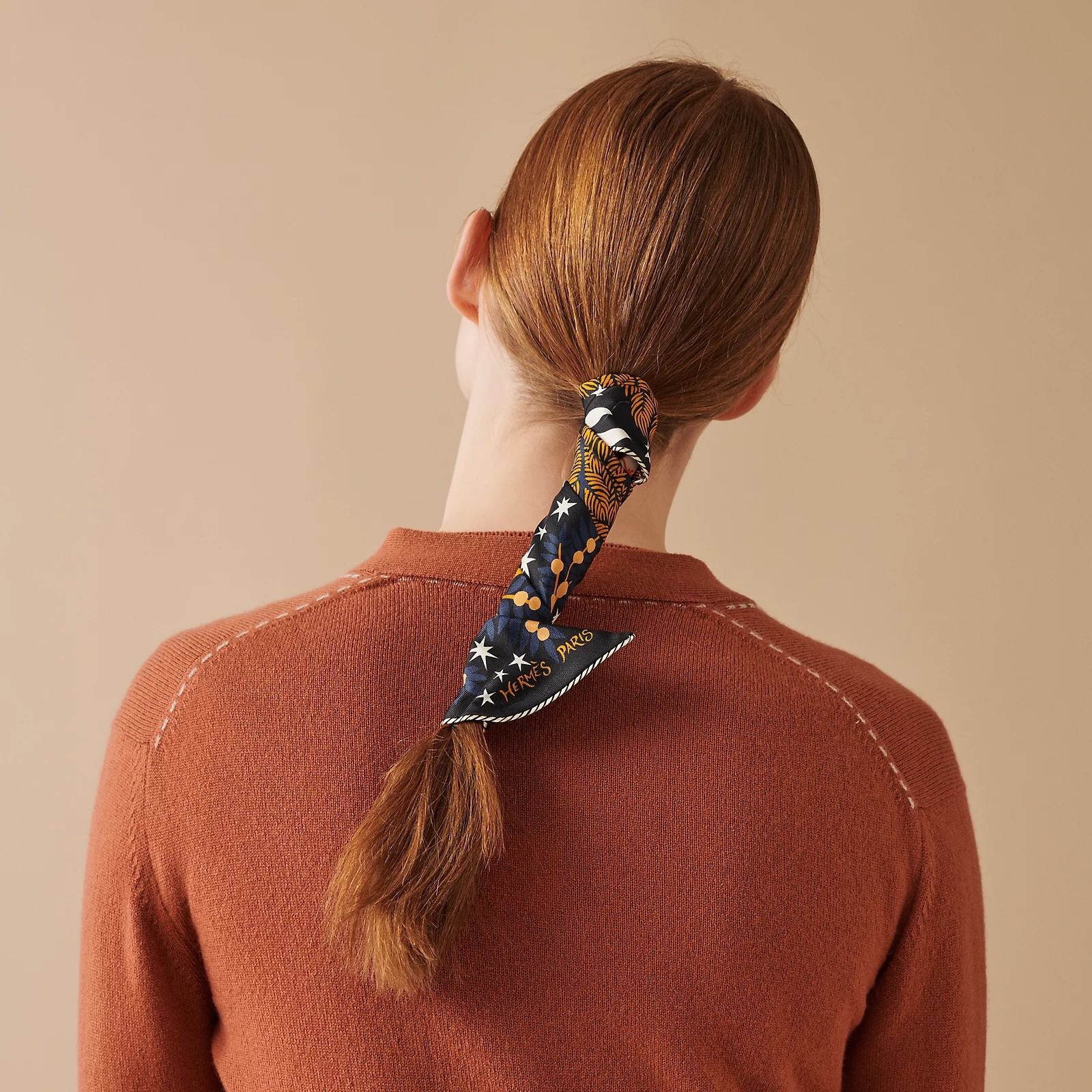 HERMES 限定ツイリー Baguette Twilly Sous le Charme d'Orphee ...