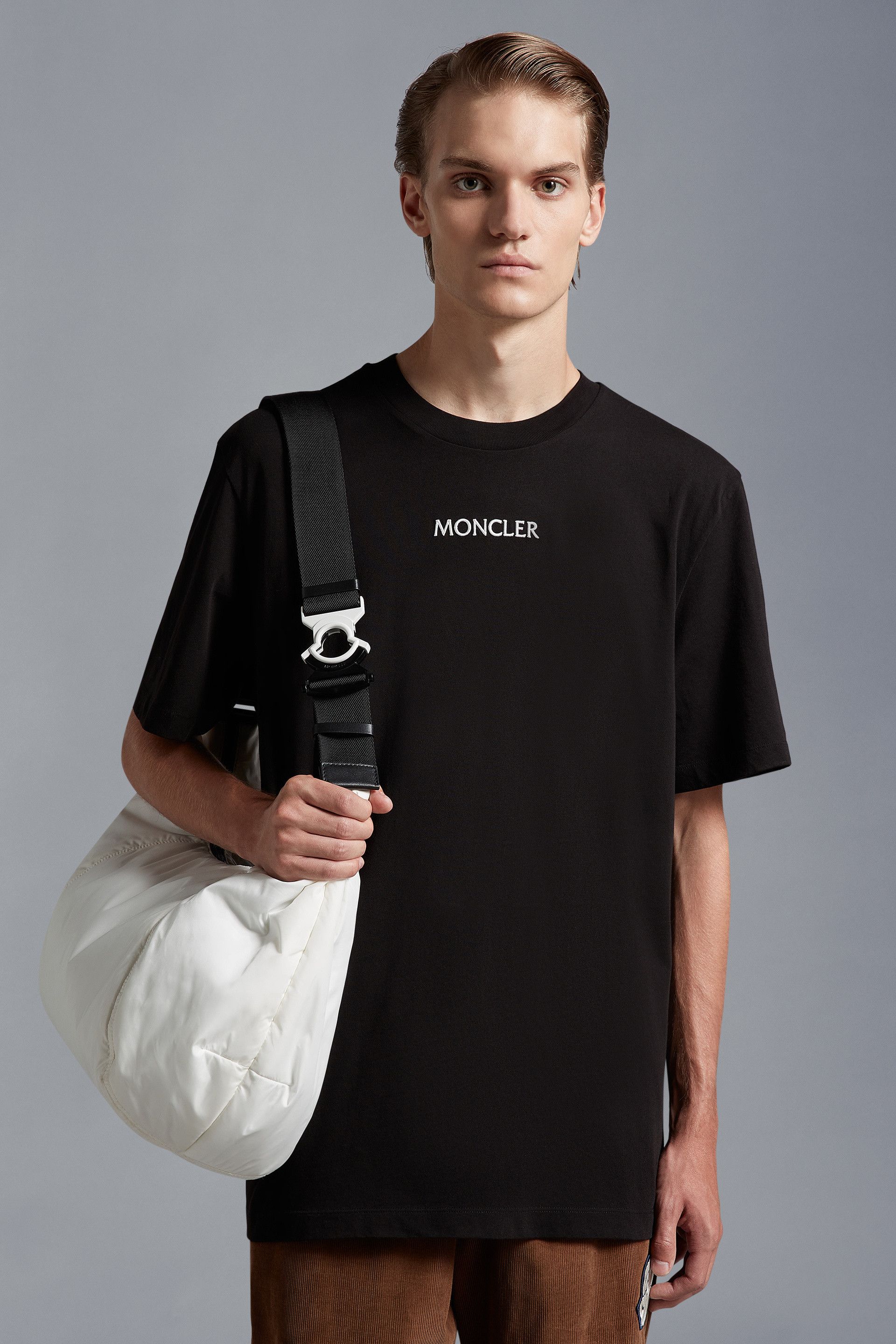 MONCLER 2025/26秋冬 レタリングロゴ入り クルーネックTシャツ MONCLER2022/23秋冬 レタリングロゴ入りクルーネック半袖Tシャツ