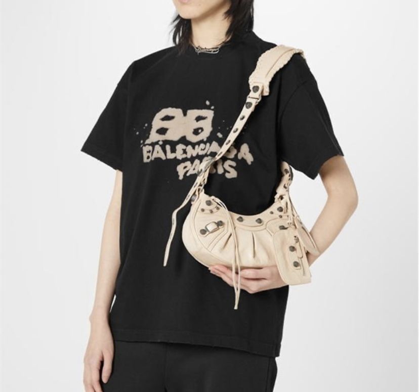 関税負担なし☆BALENCIAGA LE CAGOLE スモールショルダーバッグ セール！Balenciaga Le Cagole スモール ショルダー バッグ