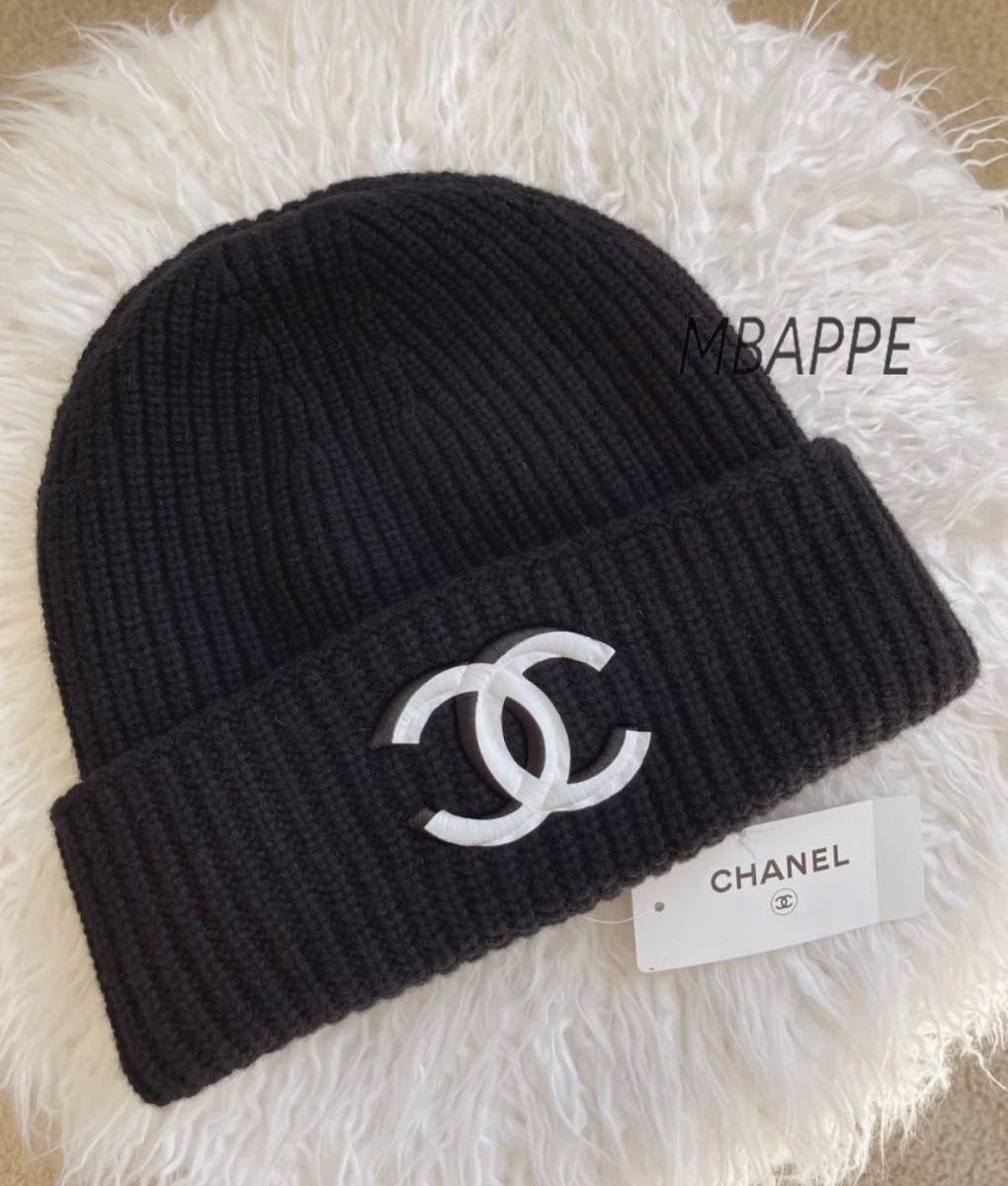 ロゴがかっこいい【CHANEL】シャネル 21K CC Logo Knit Beanie (CHANEL