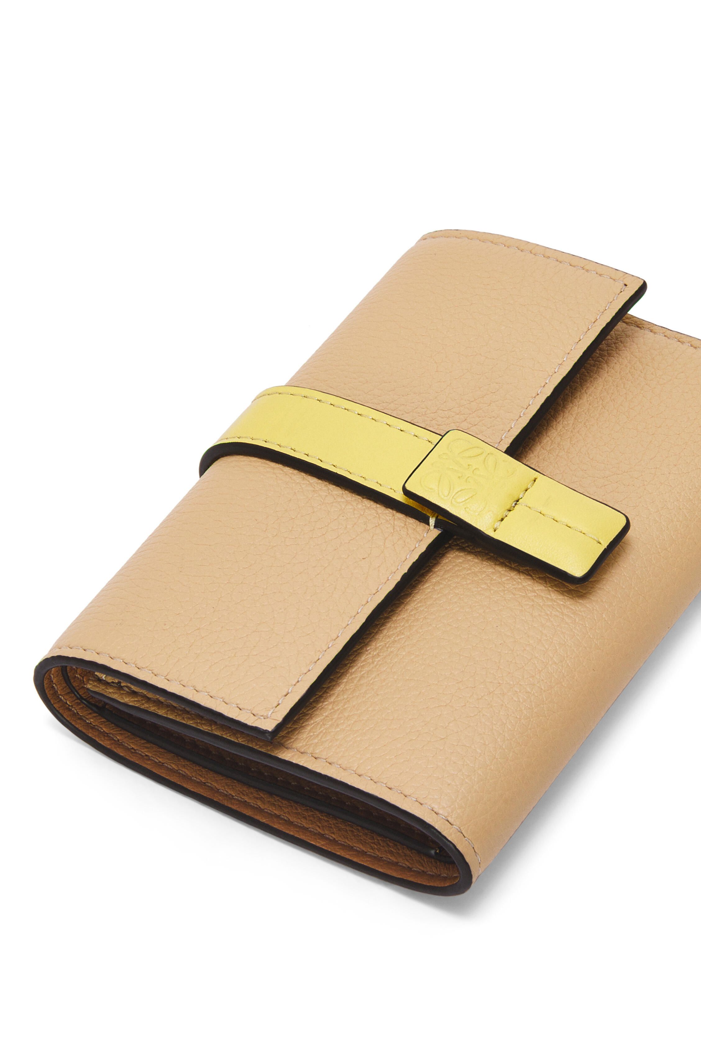 LOEWE☆バーティカル ウォレット スモール ソフトグレインカーフ ...