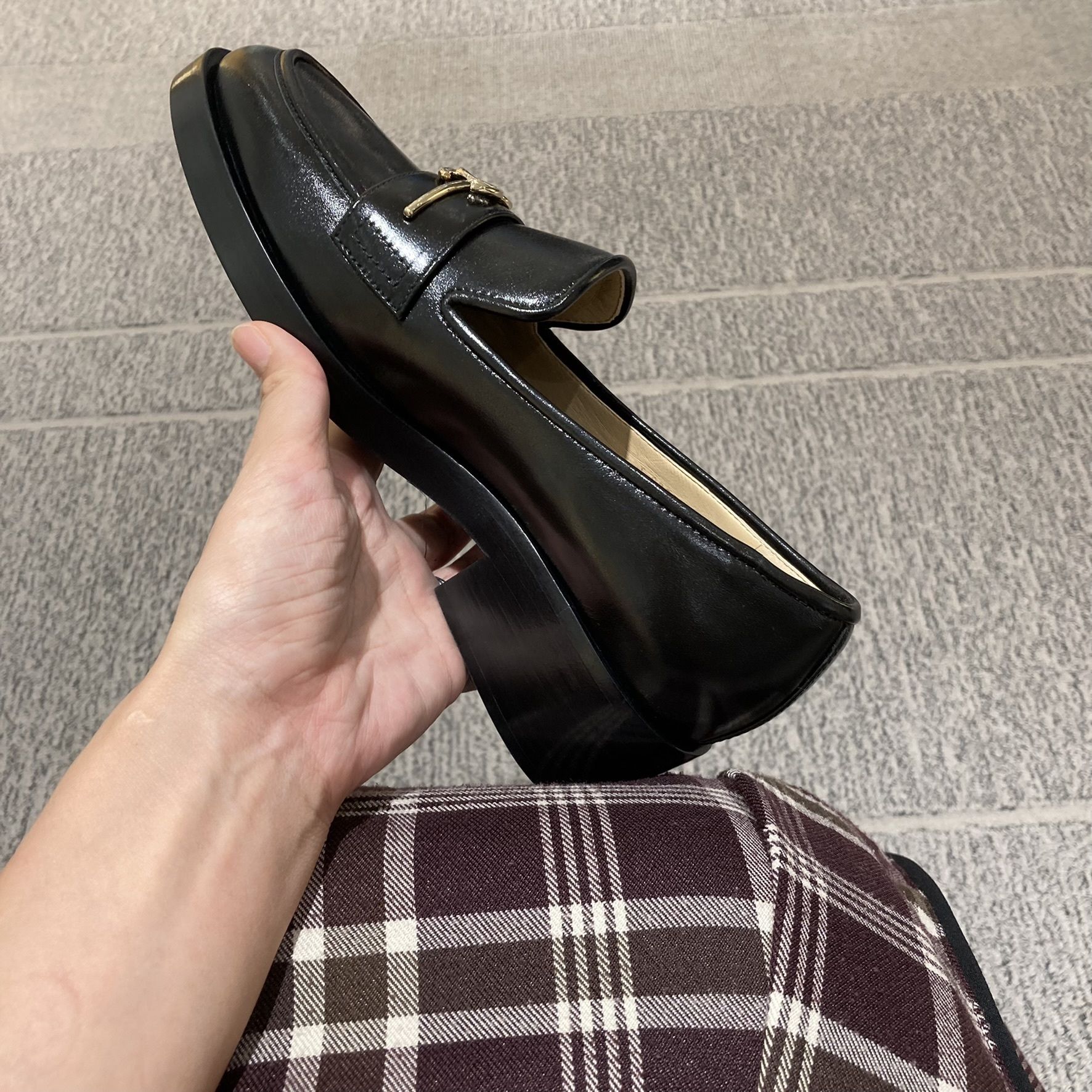 CHANEL】シャネル ゴールドのCCロゴが輝く♪ ローファー