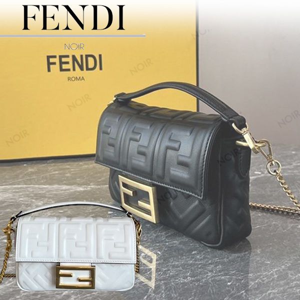 国内即発 FENDI バゲット ミニ 3WAY ストラップ取り外し可