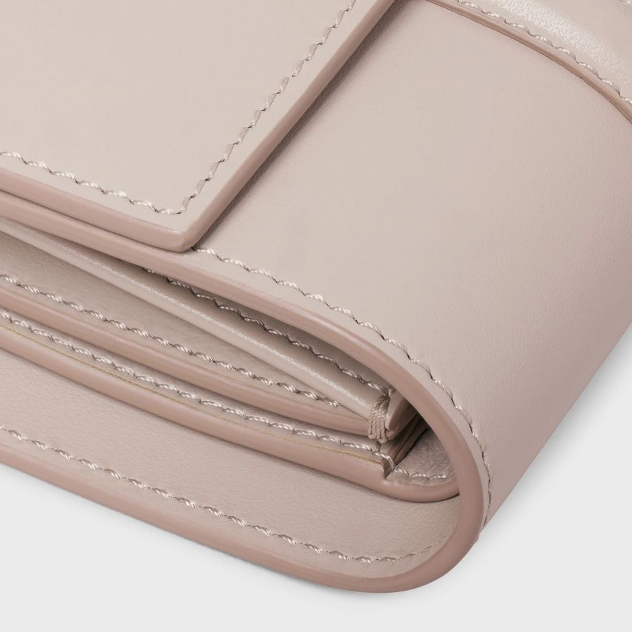 高い品質 セリーヌ CELINE スモールウォレット 16 セーズ コンパクト