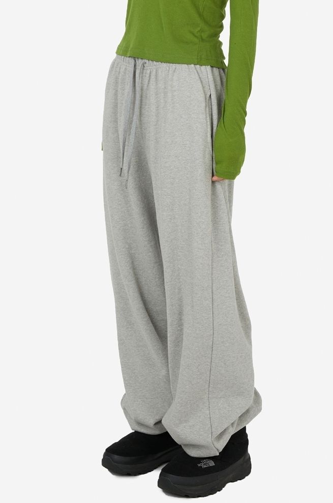 【Raucohouse】Balloon wide shape jogger pants raising Raucohouse】Balloon wide shape jogger pants raising