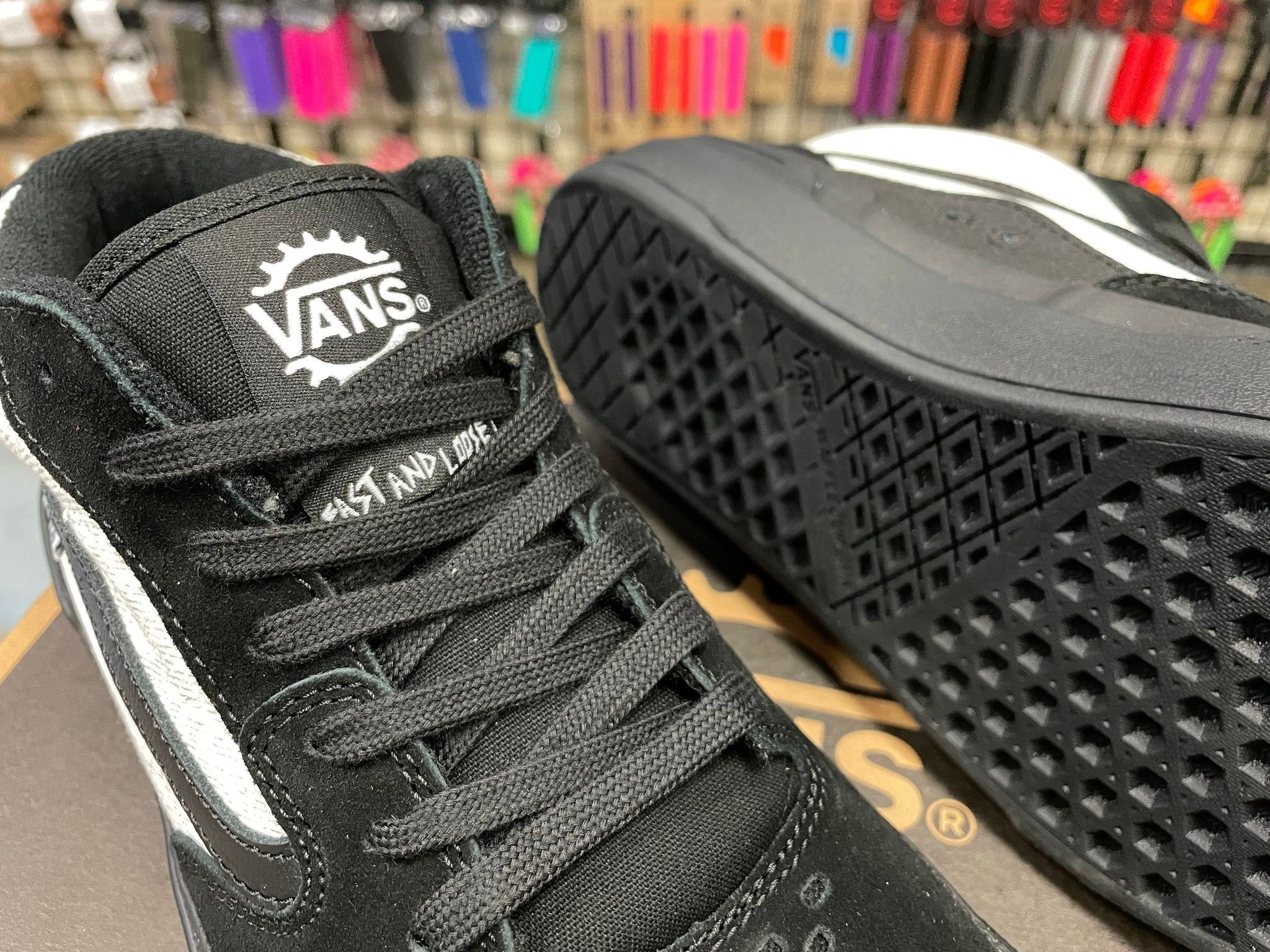 Vans BMX FAST AND LOOSE STYLE 114 スエード スニーカー 関税込