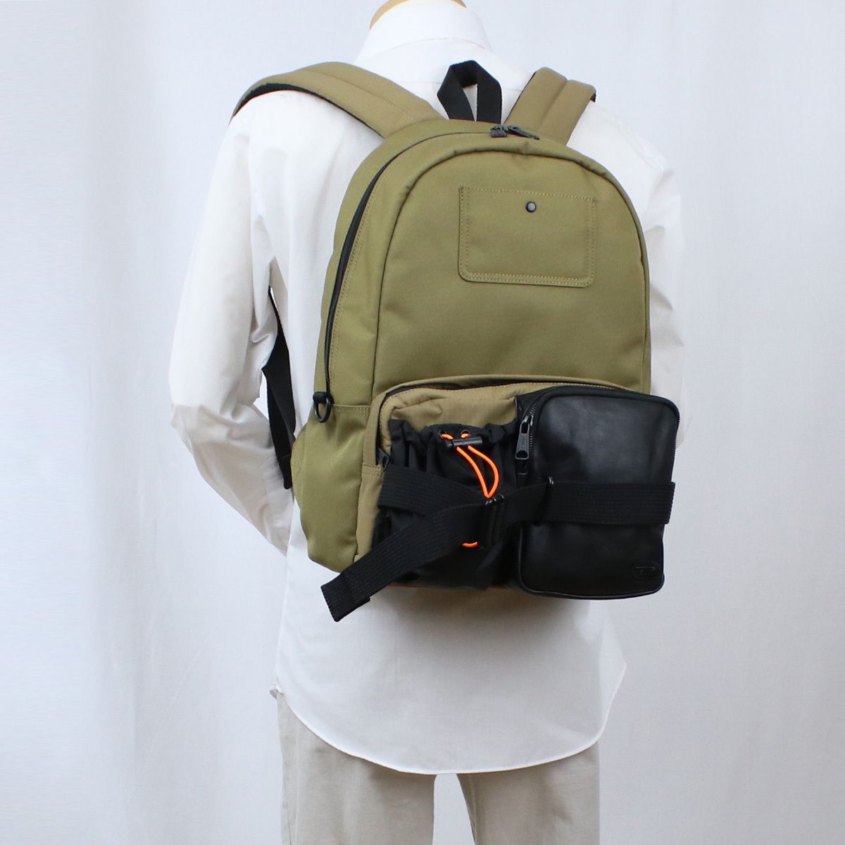 【国内即発】22AW！DIESEL バックパック X08930 T8013 国内即発】22AW！DIESEL バックパック X08930 T8013 (DIESEL