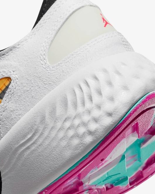 最新ジョーダンシューズ☆Jordan Delta 3 Nitro Low☆お早めに！ 最新ジョーダンシューズ☆Jordan Delta 3 Nitro Low☆お早めに