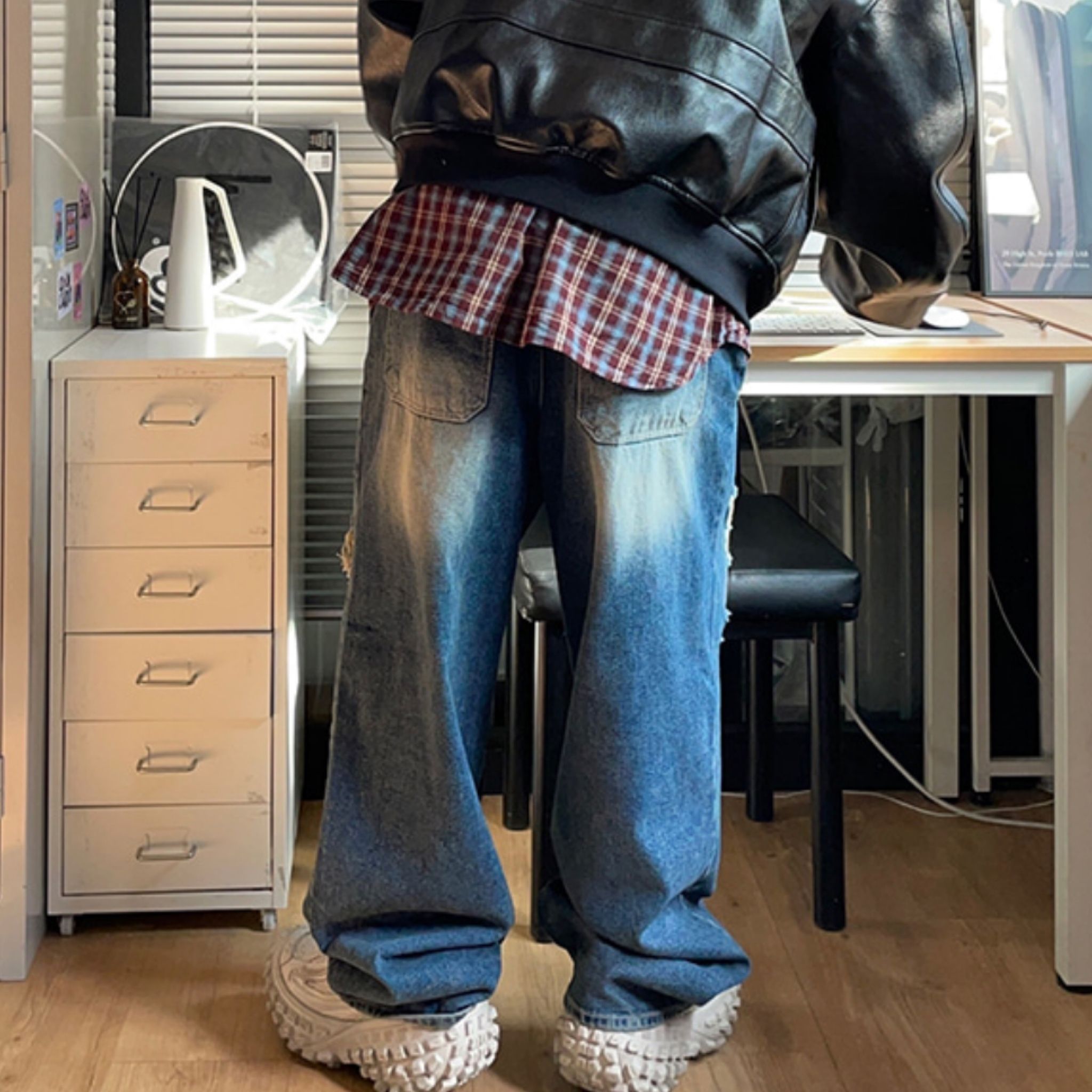 デニム・ジーパン HUECLOSET Tornado cut-out denim pants 4JE083 HUE(ヒュー) デニム・ジーパン(メンズ) - 海外通販のBUYMA