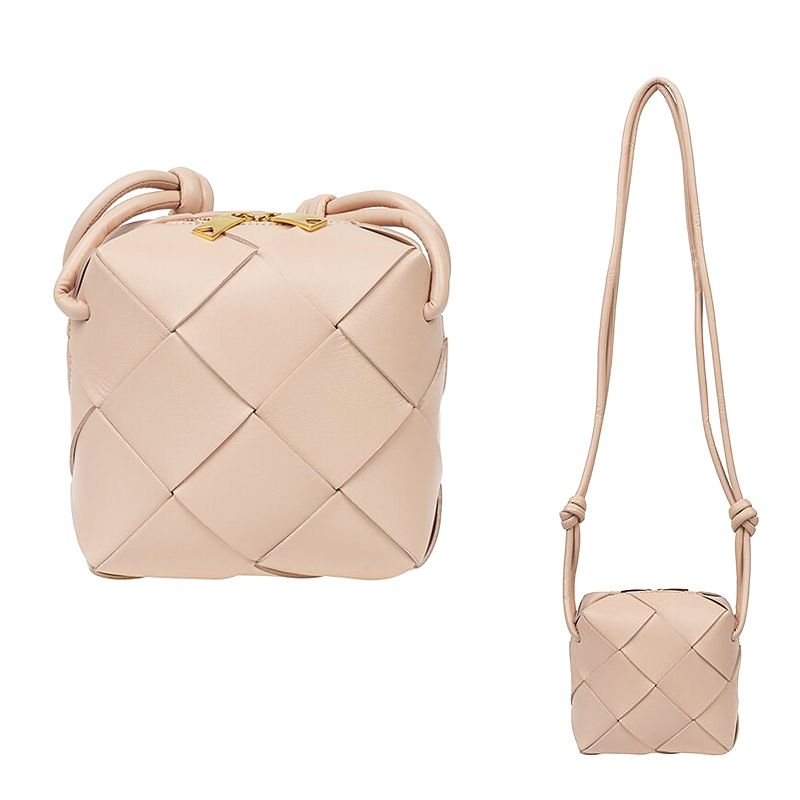 ♦BOTTEGA VENETA♦スモール カセット カメラバッグ☆ ボッテガヴェネタ(BOTTEGA VENETA)ボッテガヴェネタ スモール