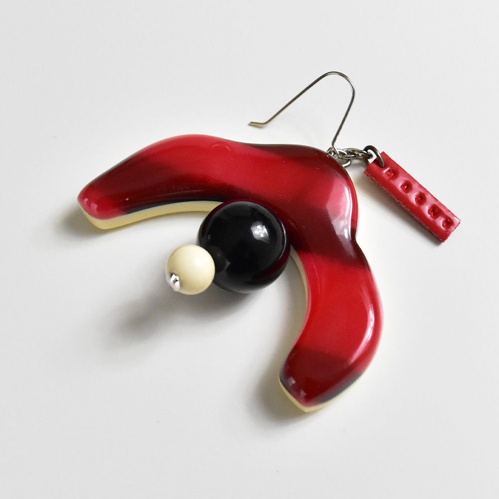 「関税・送料込み」MARNI(マルニ) お花のフックタイプピアス MARNI マルニ 花モチーフ フラワー パープル ゴールド金具