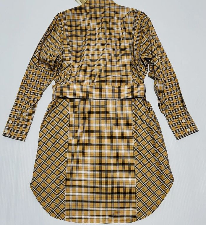 Burberry ワンピース 128 1度着用のみ