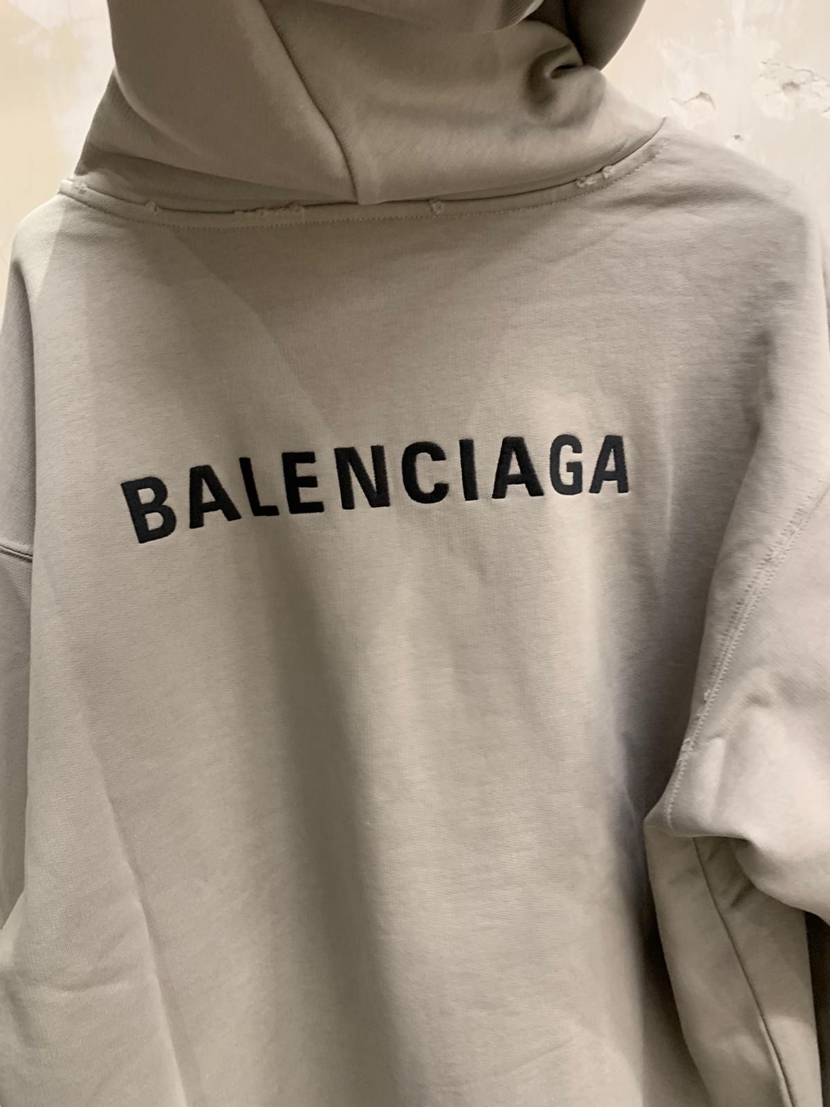 20SS【BALENCIAGA】LOGO ミディアムフィットフーディー BALENCIAGA】LOGO ミディアムフィット フーディー 両面ロゴ