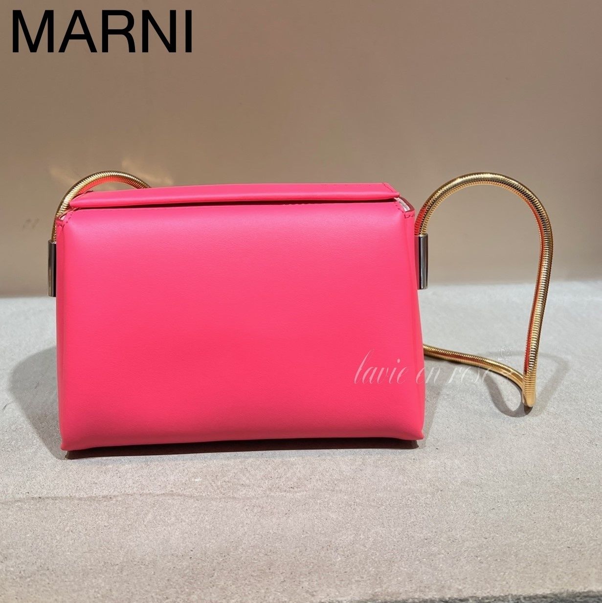 MARNI マルニ ショルダーバッグ ピンク ロゴ プレゼント (MARNI