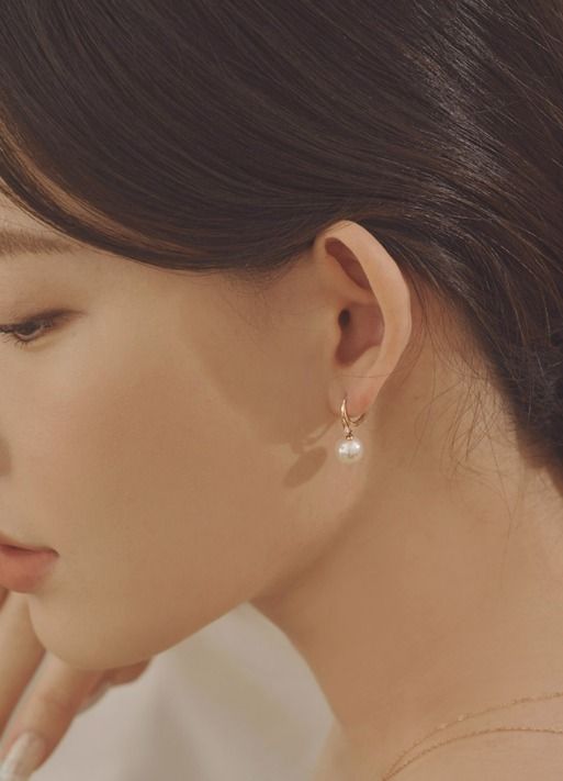 ピアス [wingbling] Erica Pearl Drop One Touch Earrings wingbling] Erica Pearl Drop One Touch Earrings (wing bling