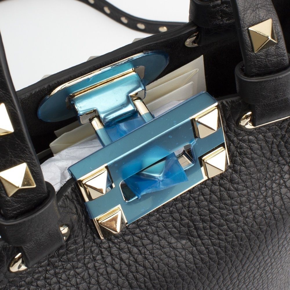 ★VALENTINO ROCKSTUD HAND BAG ポシェット ハンドバッグ ☆VALENTINO ROCKSTUD HAND BAG ポシェット ハンドバッグ