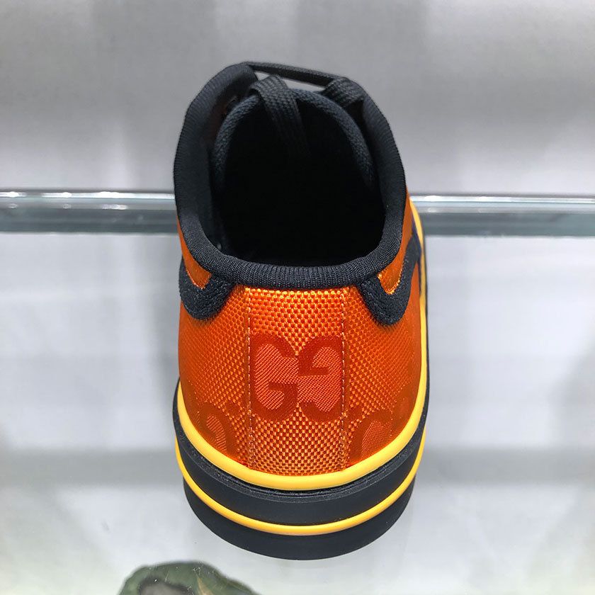 6万取引突破★UPS速達便利用!【GUCCI★グッチ】TENNIS 1977 6万取引突破☆UPS速達便利用!【GUCCI☆グッチ】TENNIS 1977