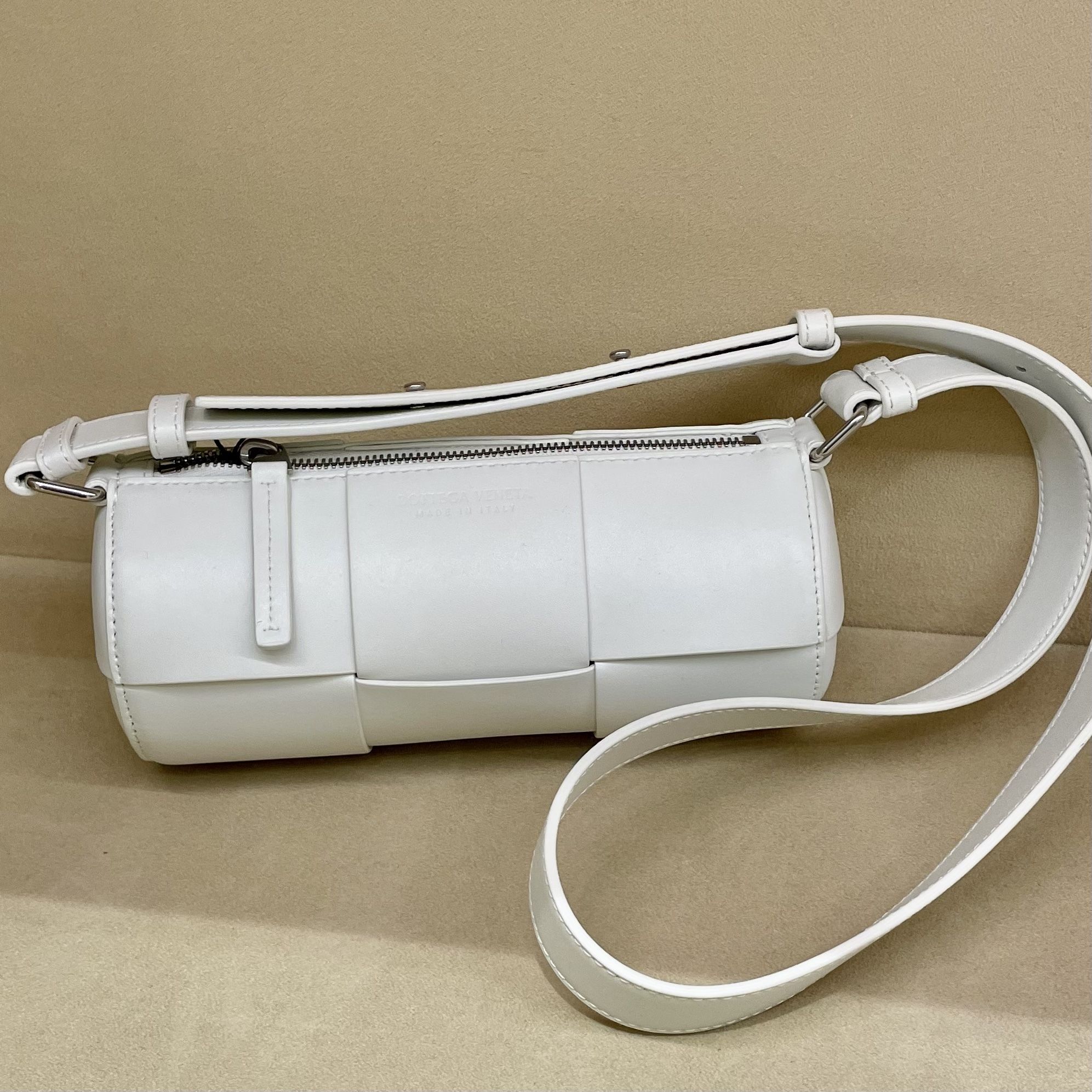 ボッテガヴェネタ BOTTEGAVENETA ボディバッグ ザ ボディ ポーチ