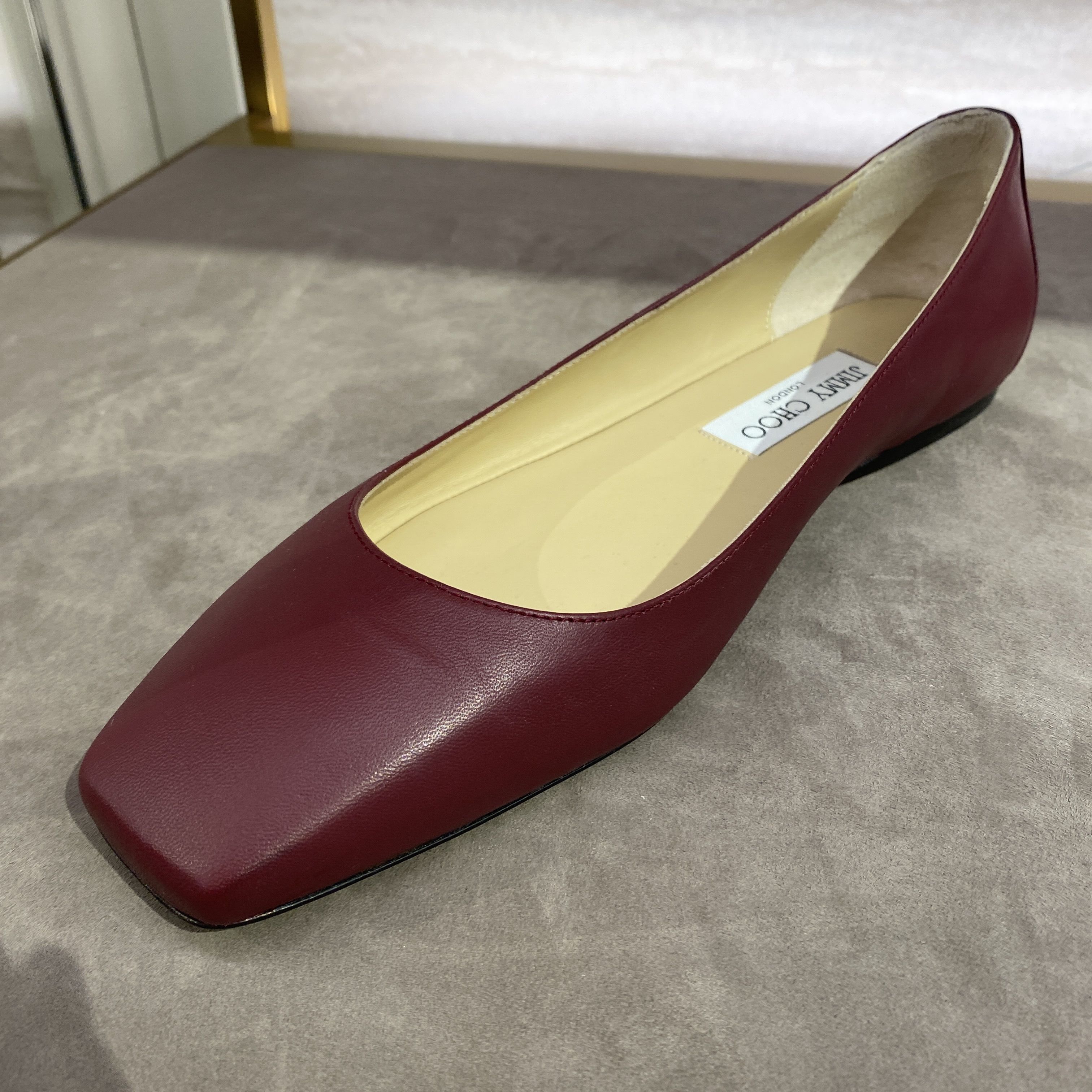 VIP SALE!【JIMMY CHOO】GWENEVERT☆レザー☆CHOOロゴ☆フラット VIP SALE!【JIMMY CHOO】GWENEVERE☆レザー☆CHOOロゴ☆フラット