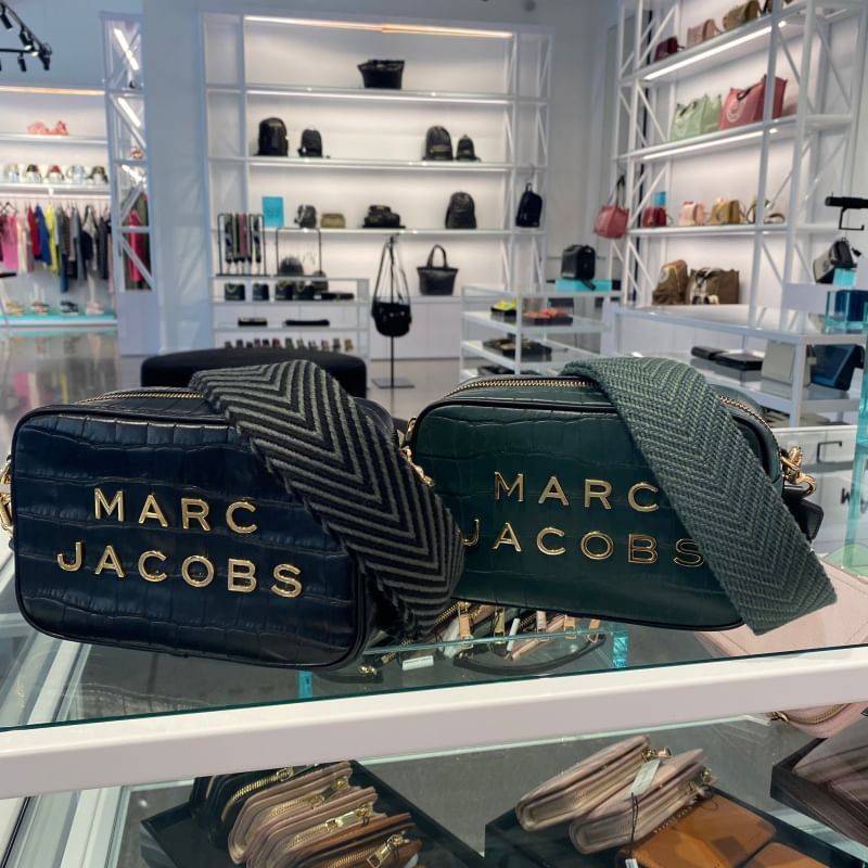 【関税・送料無料】Marc Jacobs ショルダーバッグ Marc Jacobs ロゴ レザー クロスボディー フラッシュ 関税送料込