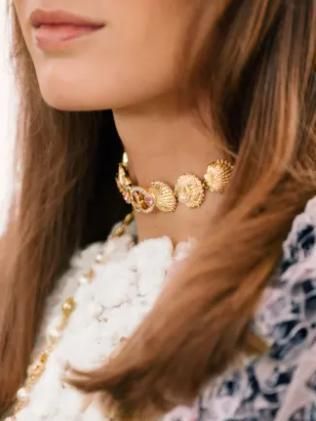 ★クルーズデザイン★【CHANEL】ビジュー貝殻ネックレス キラキラ煌めく貝殻CCロゴ☆】CHANEL ビジュー貝殻ネックレス