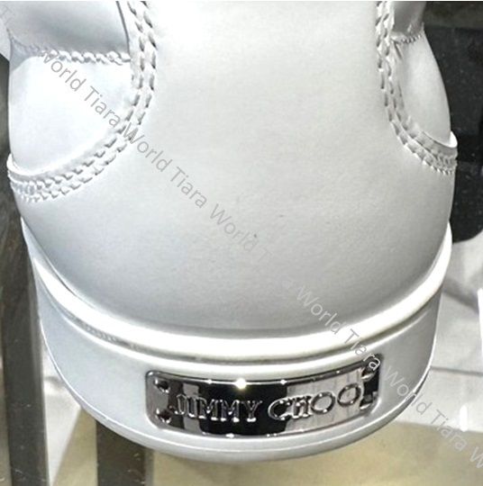 ロゴプレート★Jimmy Choo CASH JC ナッパ スニーカー SILVER ロゴプレート☆Jimmy Choo CASH JC ナッパ スニーカー SILVER